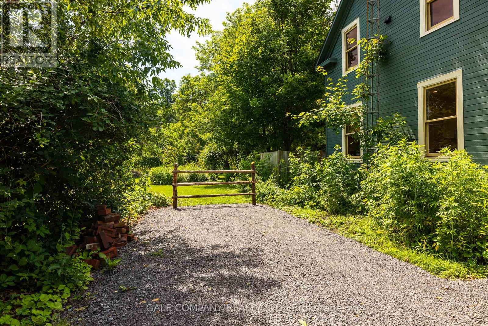 236 BLAKENEY ROAD - Image 31