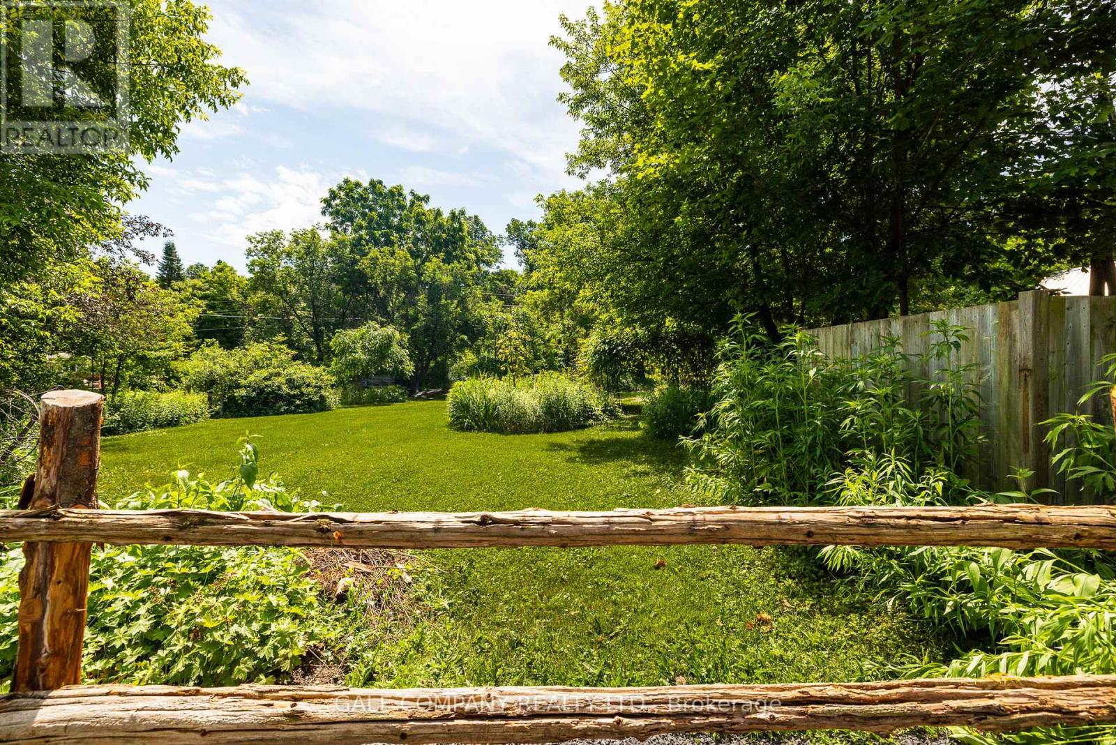 236 BLAKENEY ROAD - Image 32