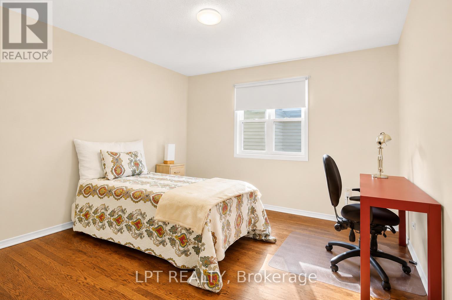 3 Bed, 3 Bath House for Rent in Ottawa – 84 NEWBOROUGH CRESCENT, Ottawa – MLS# X13523318 - Image 12