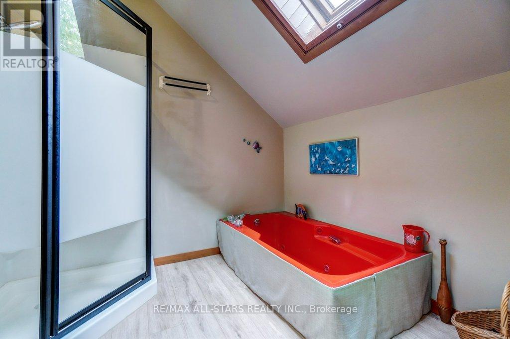 9388 RAVENSHOE ROAD - Image 28