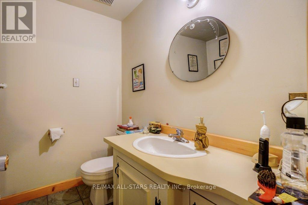 9388 RAVENSHOE ROAD - Image 34