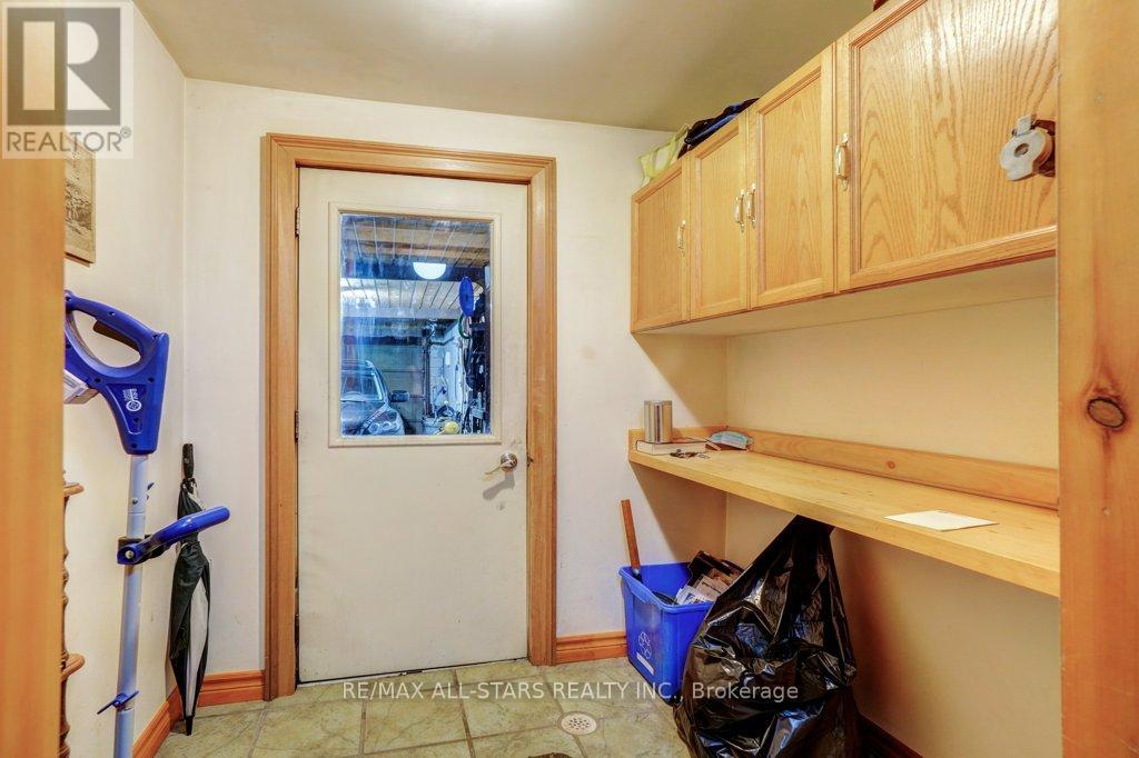 9388 RAVENSHOE ROAD - Image 35