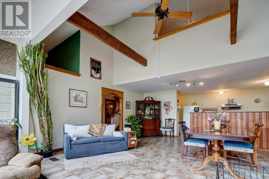 9388 RAVENSHOE ROAD - Image 9