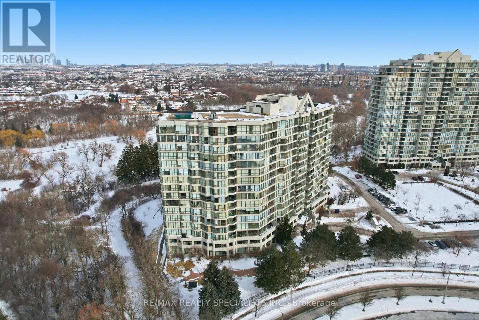 #1707 1 ROWNTREE ROAD - 2