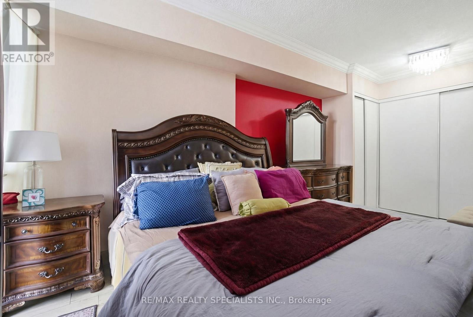 #1707 1 ROWNTREE ROAD - 20