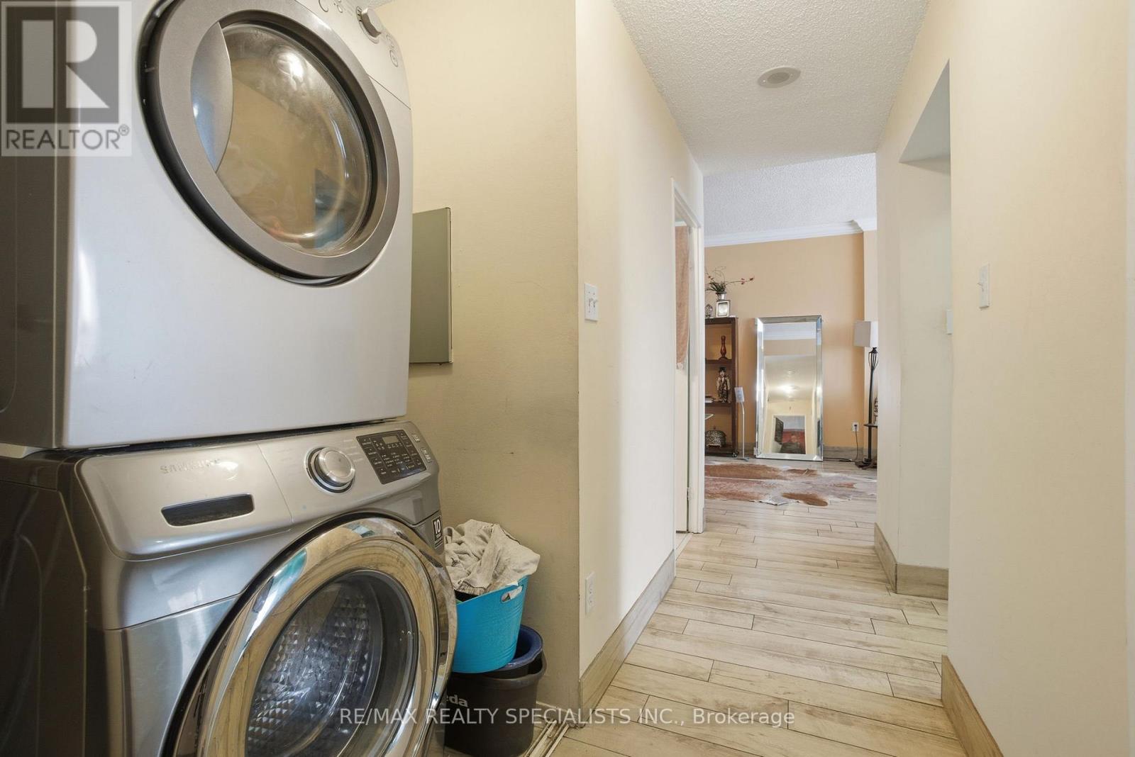 #1707 1 ROWNTREE ROAD - 24