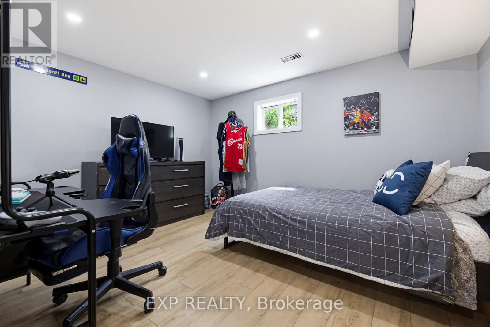 6 PALACE STREET - Image 26