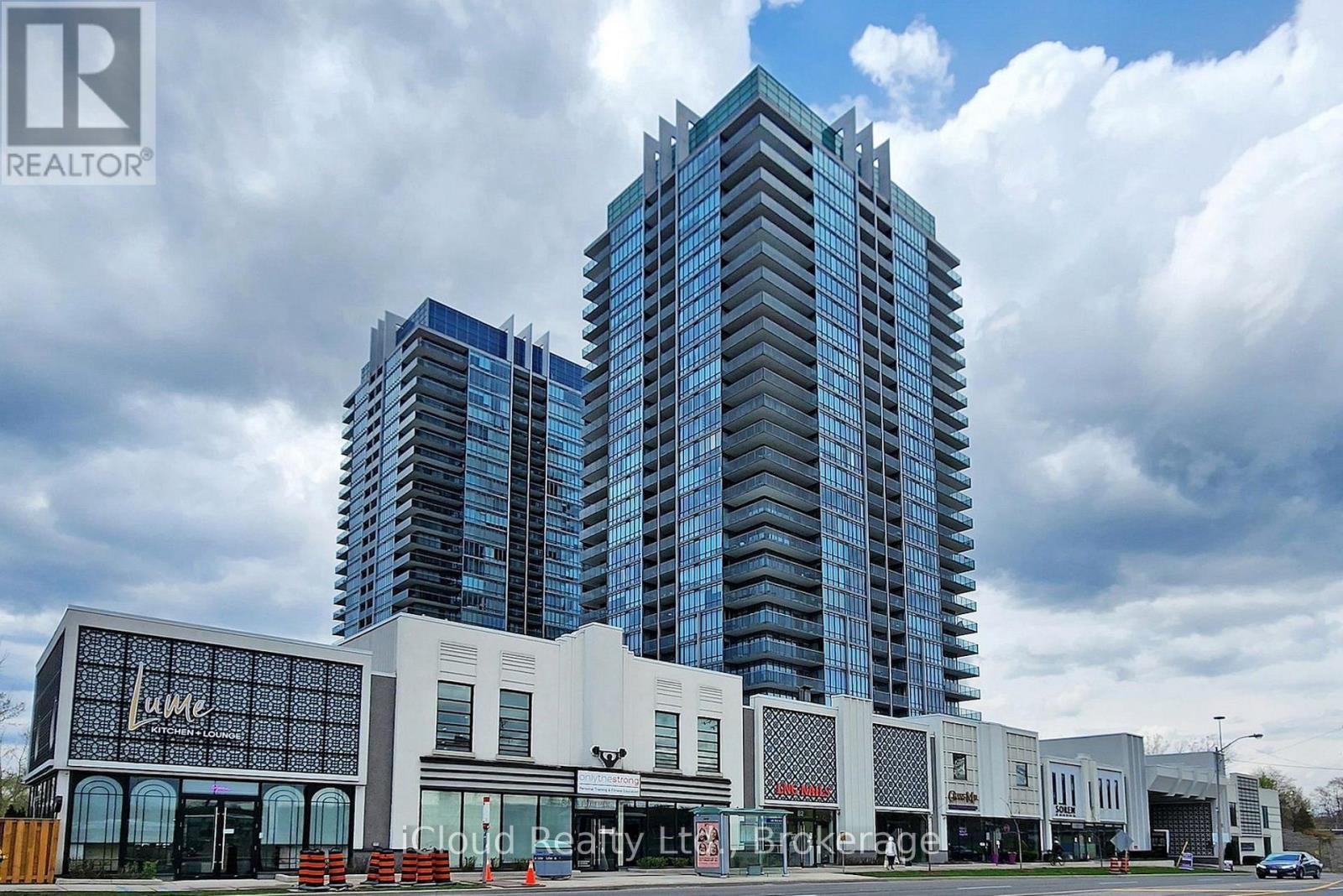 #PH-3103 90 PARK LAWN S - 1