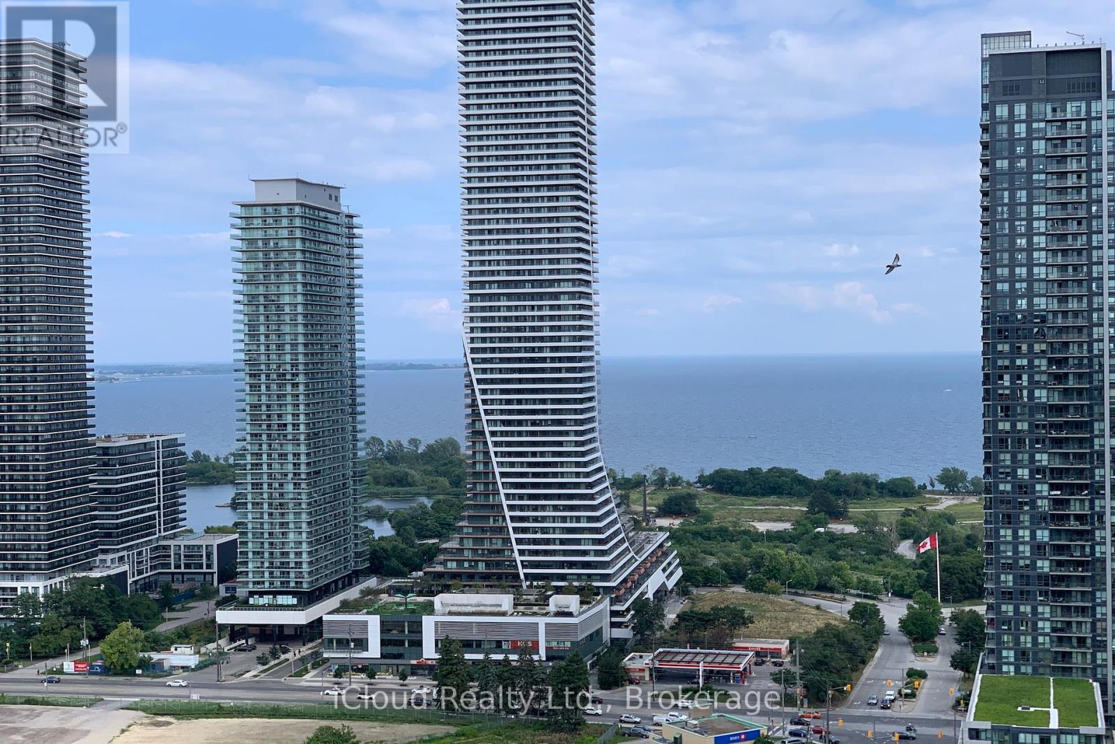 #PH-3103 90 PARK LAWN S - 2