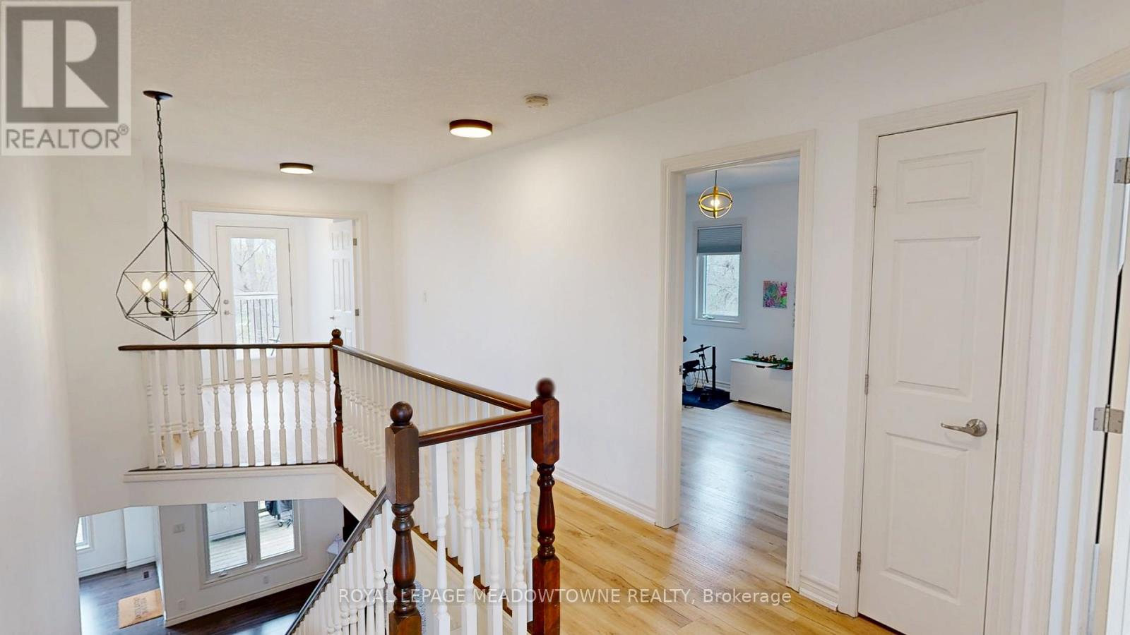 30 JACKLIN COURT - 14