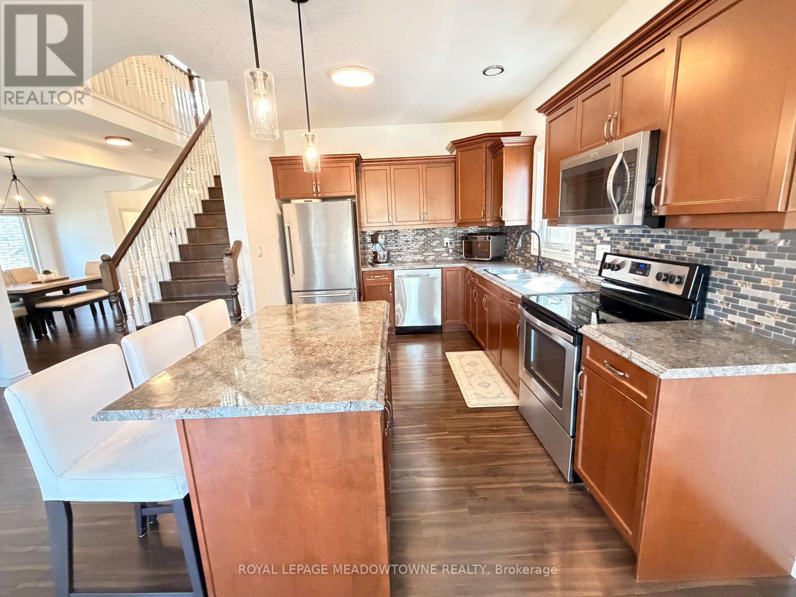 30 JACKLIN COURT - 45