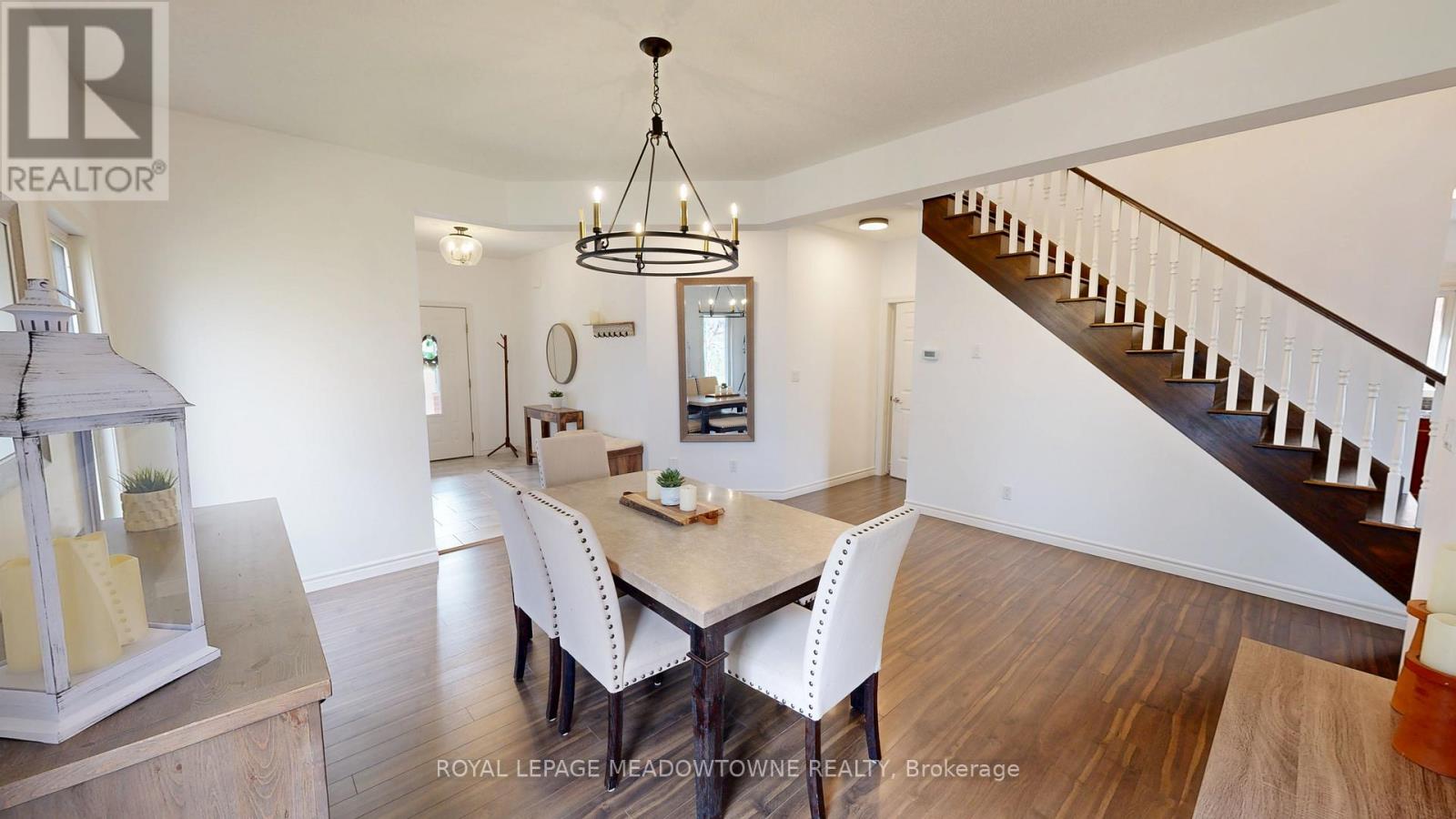 30 JACKLIN COURT - 5