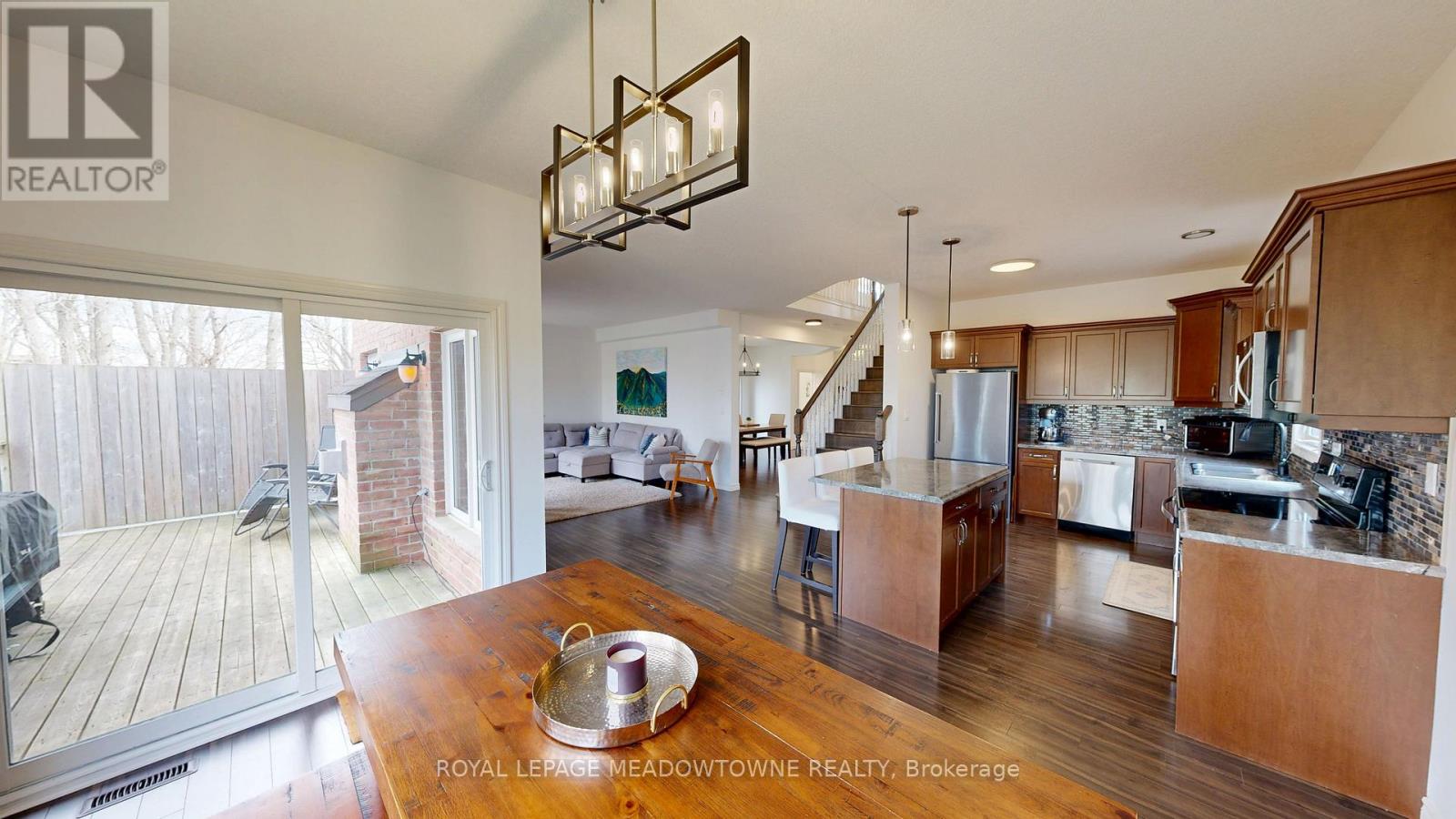 30 JACKLIN COURT - 8