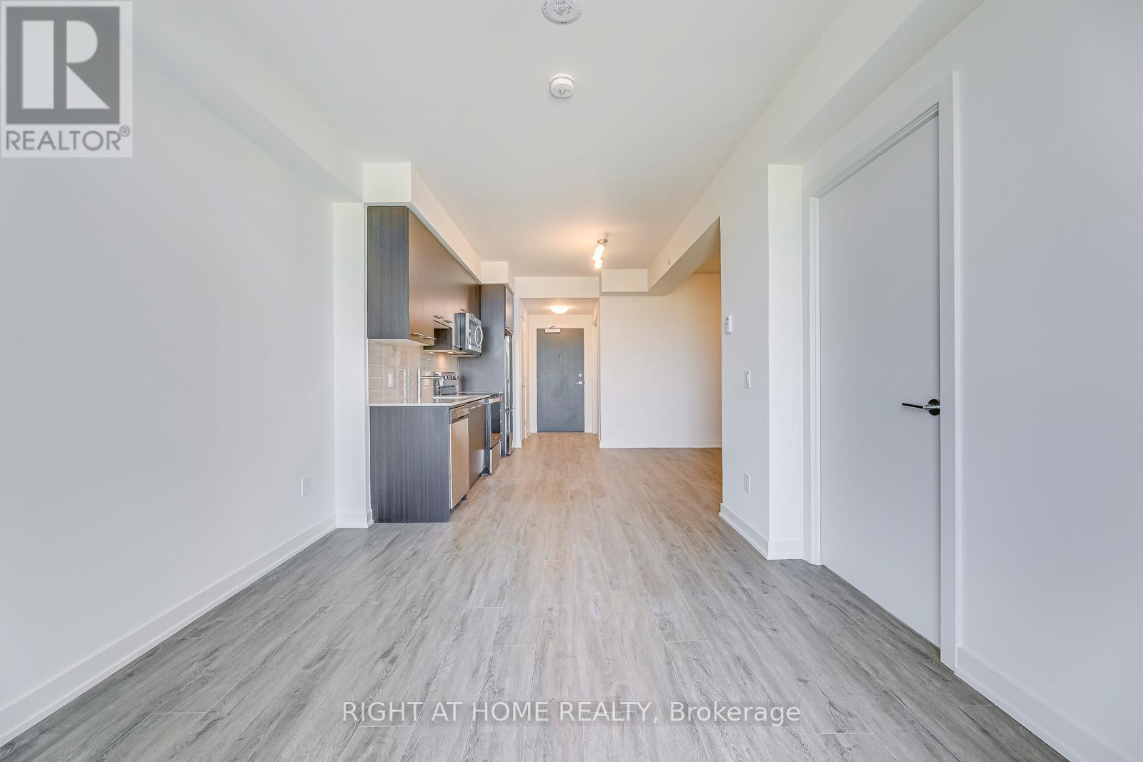 #1103 385 WINSTON ROAD - 10