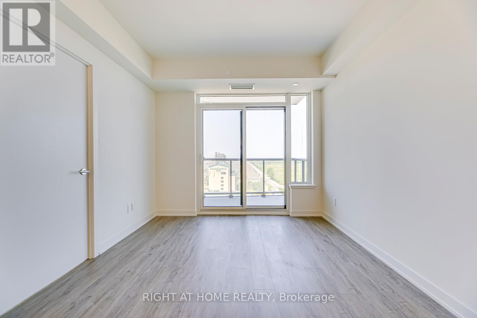 #1103 385 WINSTON ROAD - 17