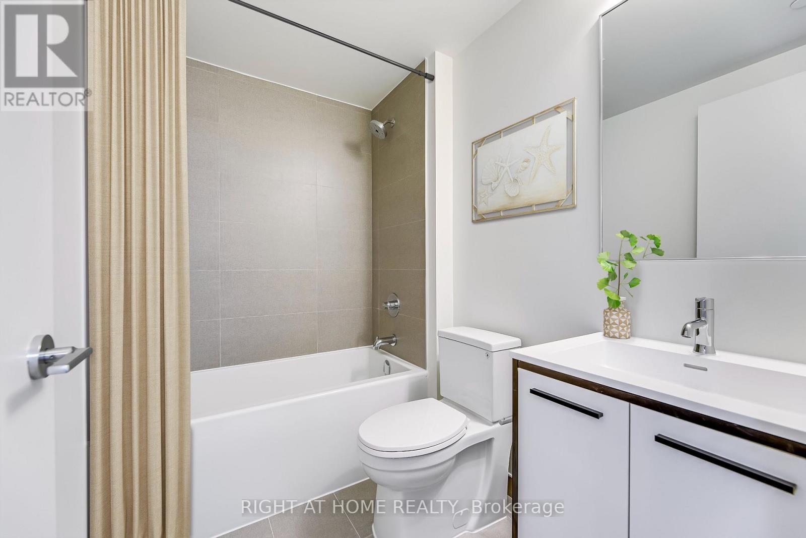 #1103 385 WINSTON ROAD - 23