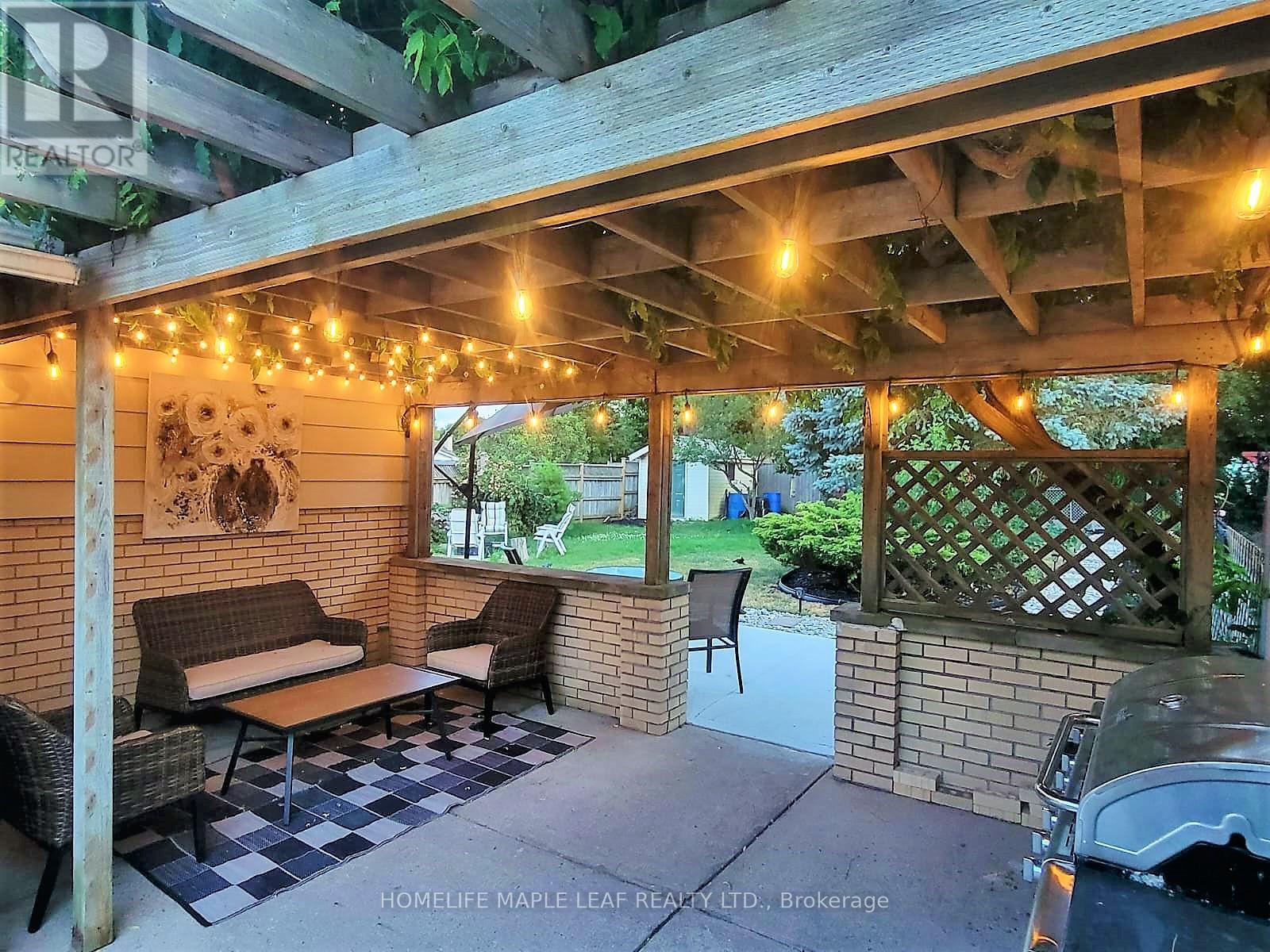 147 MURIEL CRESCENT - 36