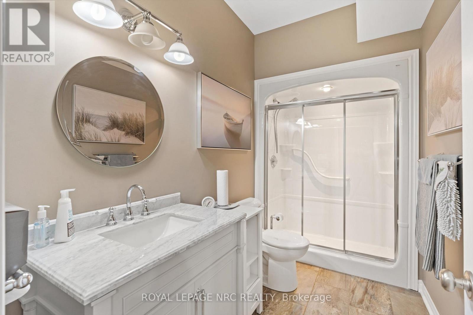 52 THOROLD AVENUE - 25