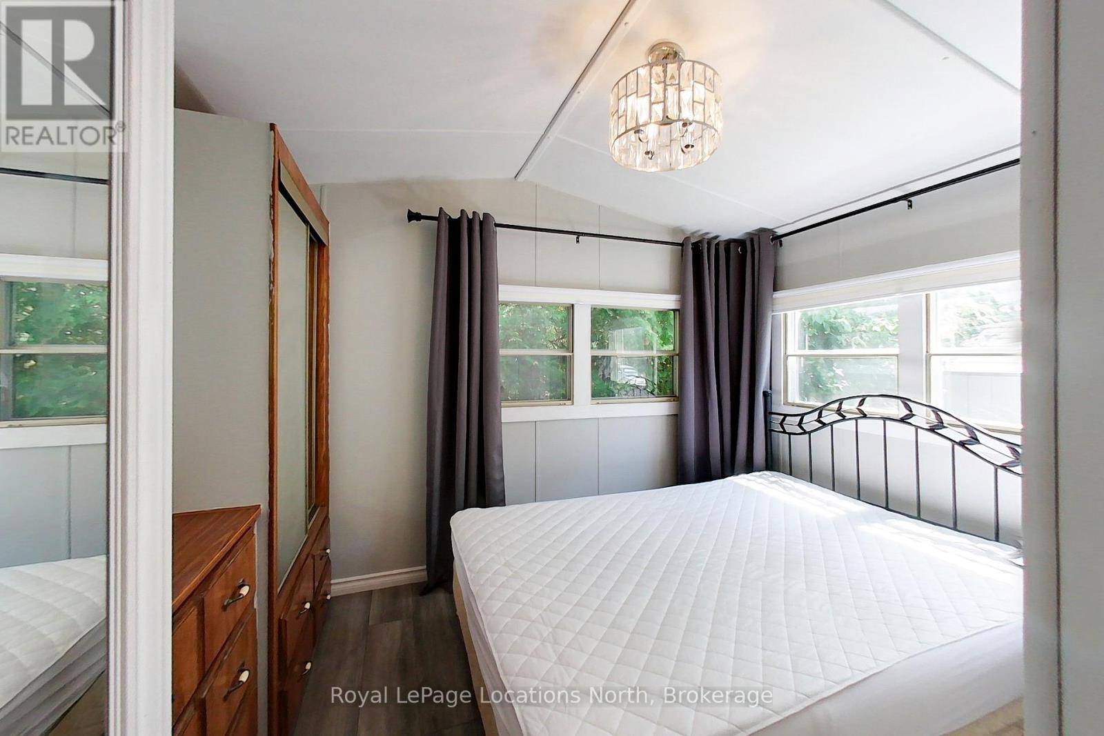 3 PRINCE RUPERT AVENUE - 14