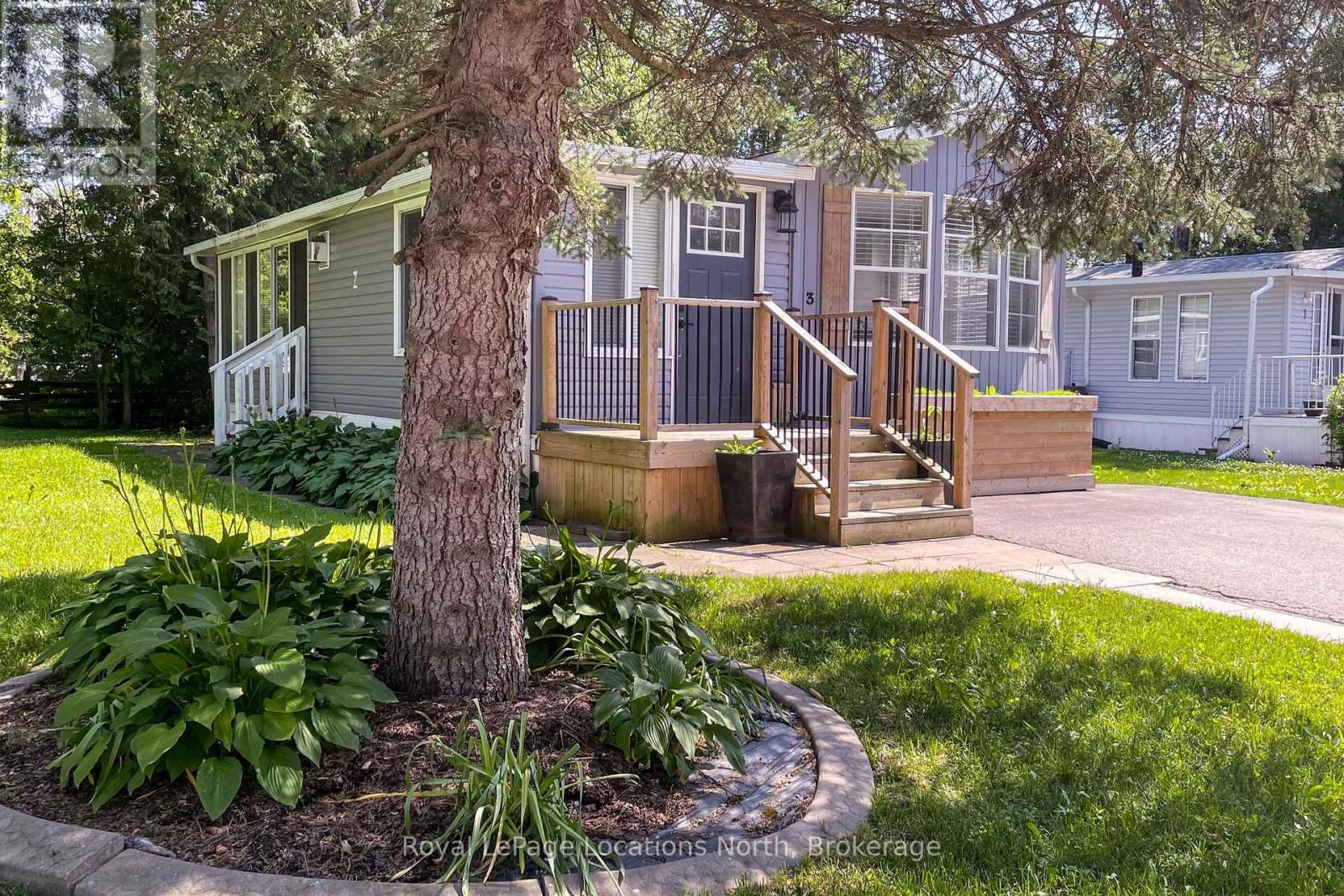 3 PRINCE RUPERT AVENUE - 3