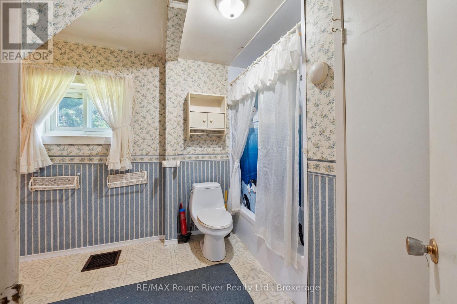 7725 MILL STREET - 13