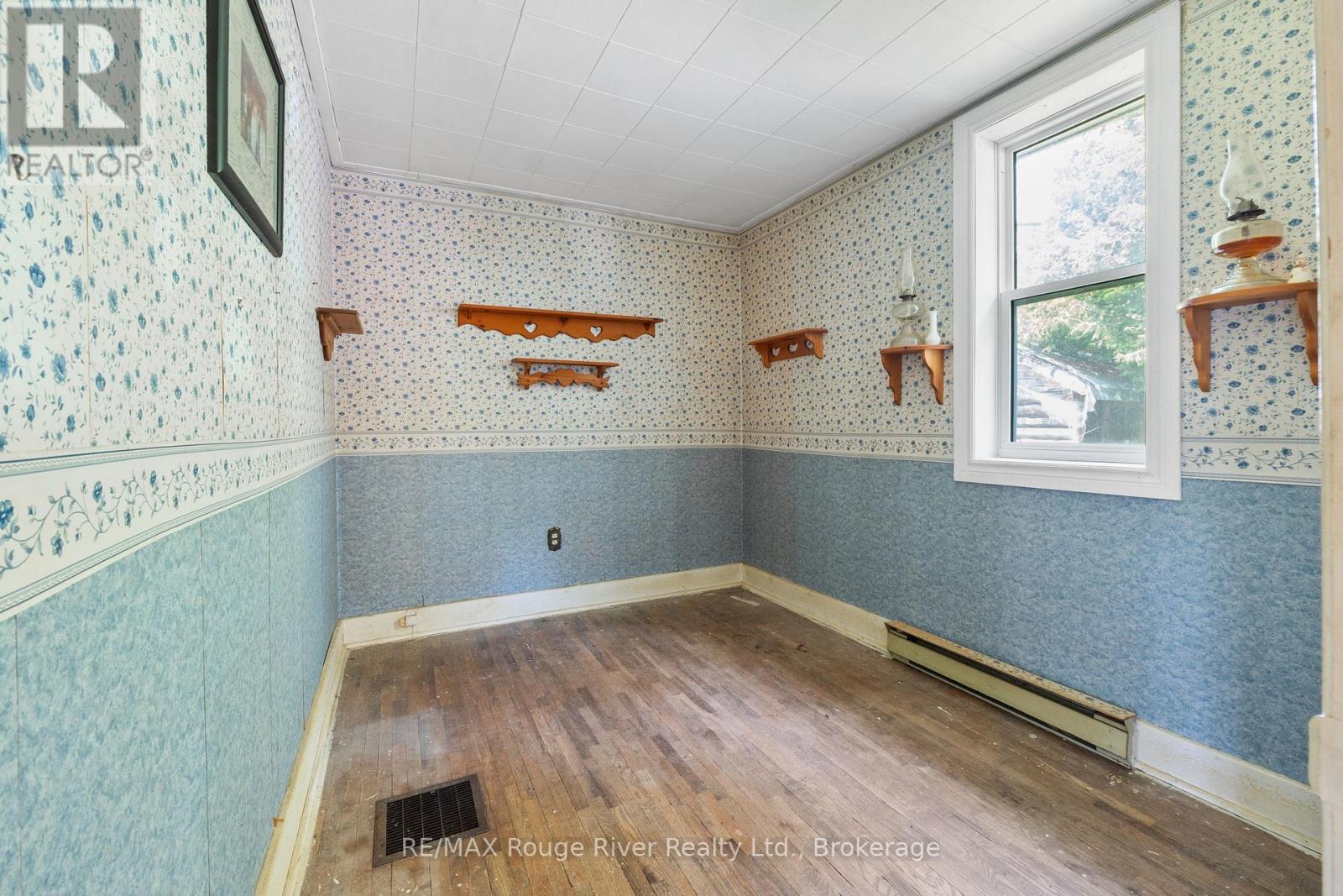 7725 MILL STREET - 15