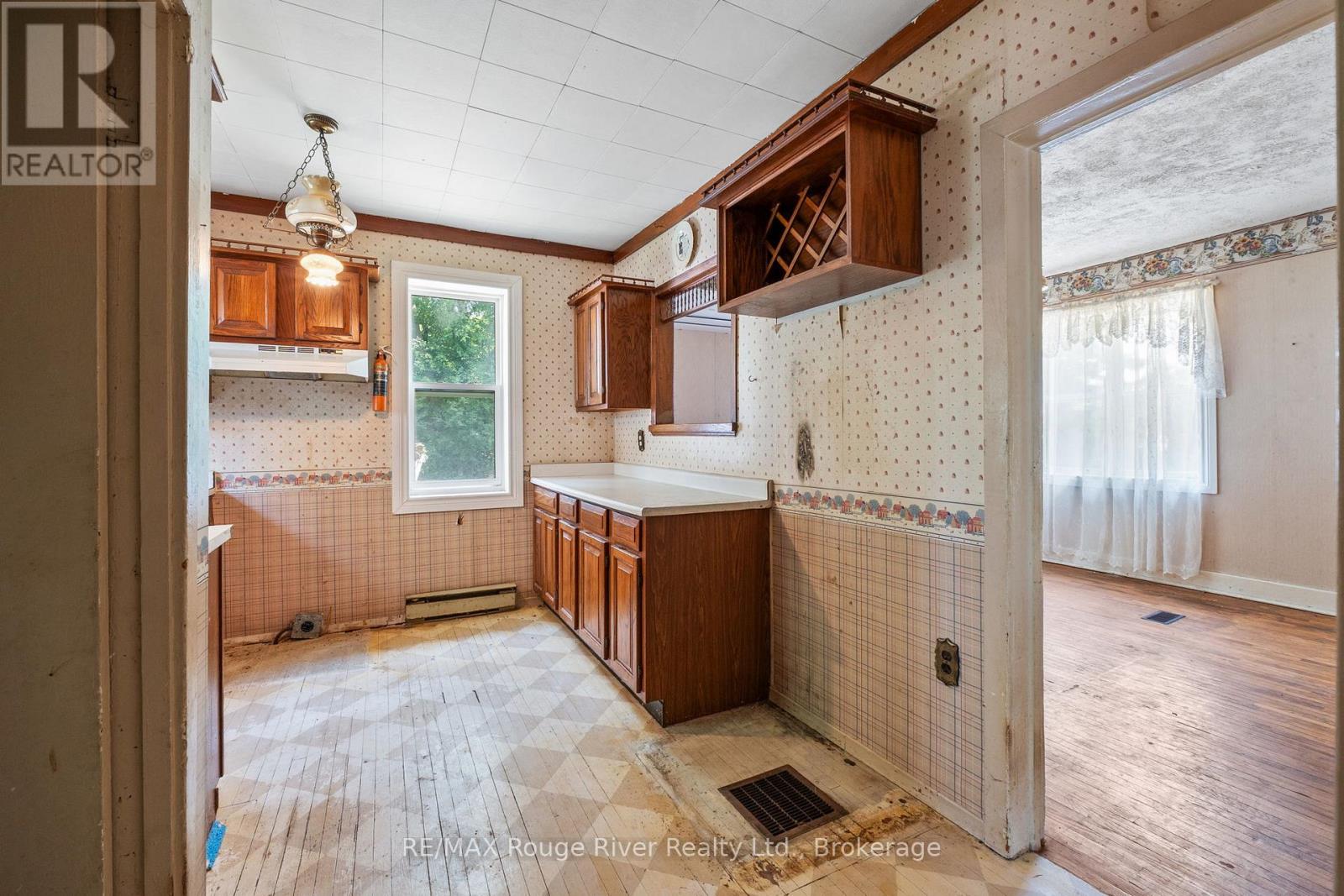7725 MILL STREET - 17