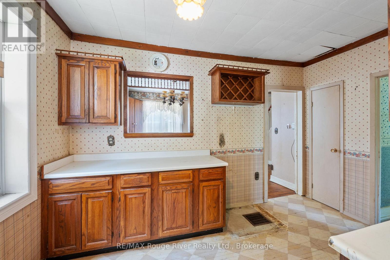 7725 MILL STREET - 18