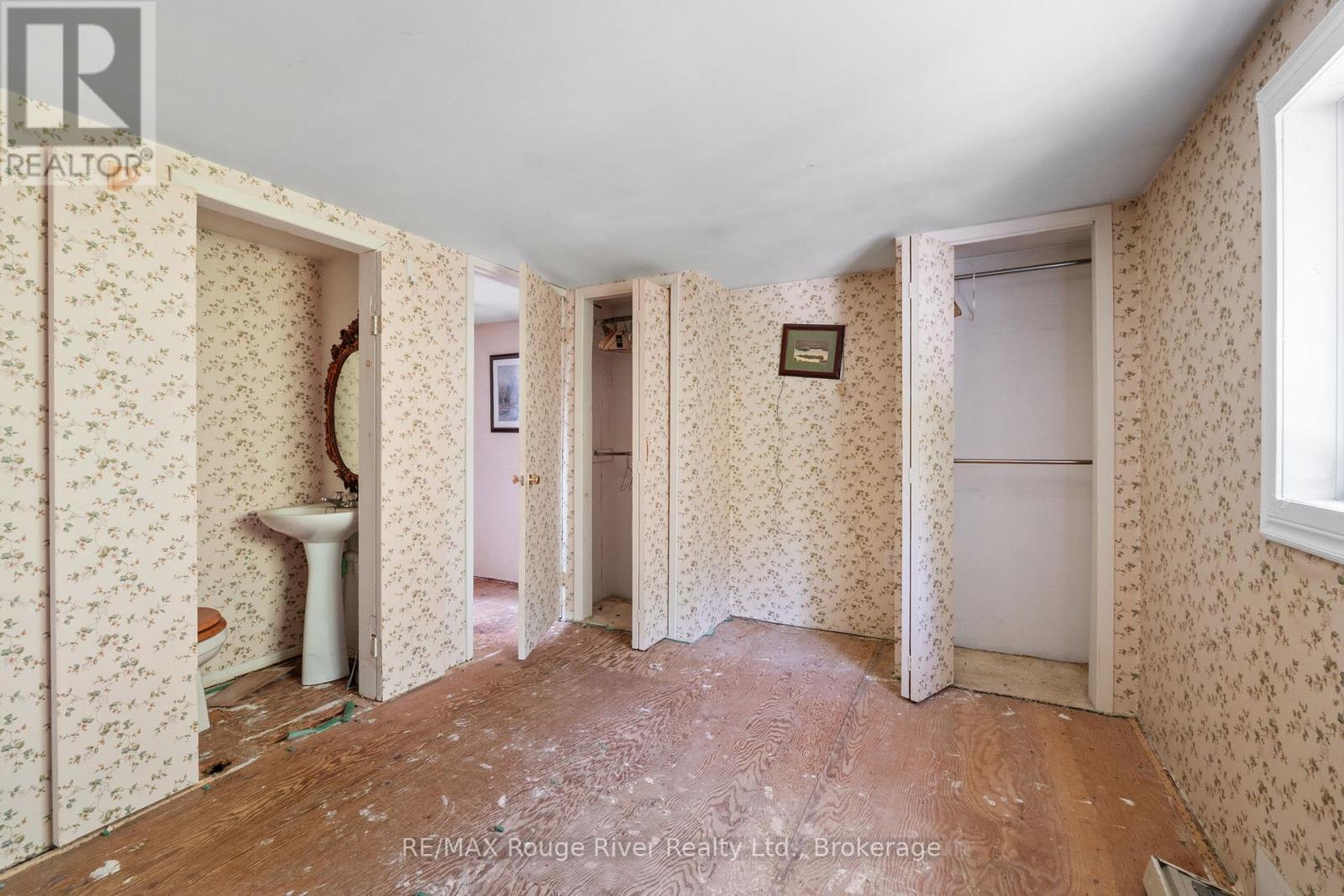 7725 MILL STREET - 25