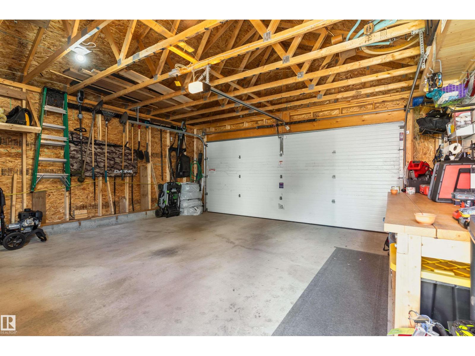3711 WEIDLE CR SW — photo 36
