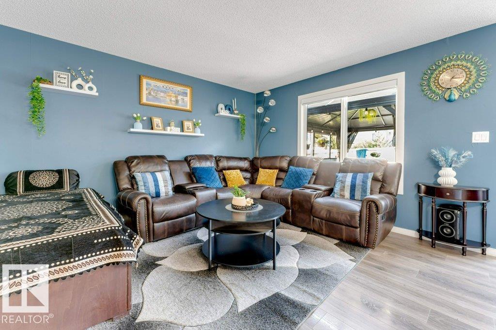 4441 6A ST NW - 11