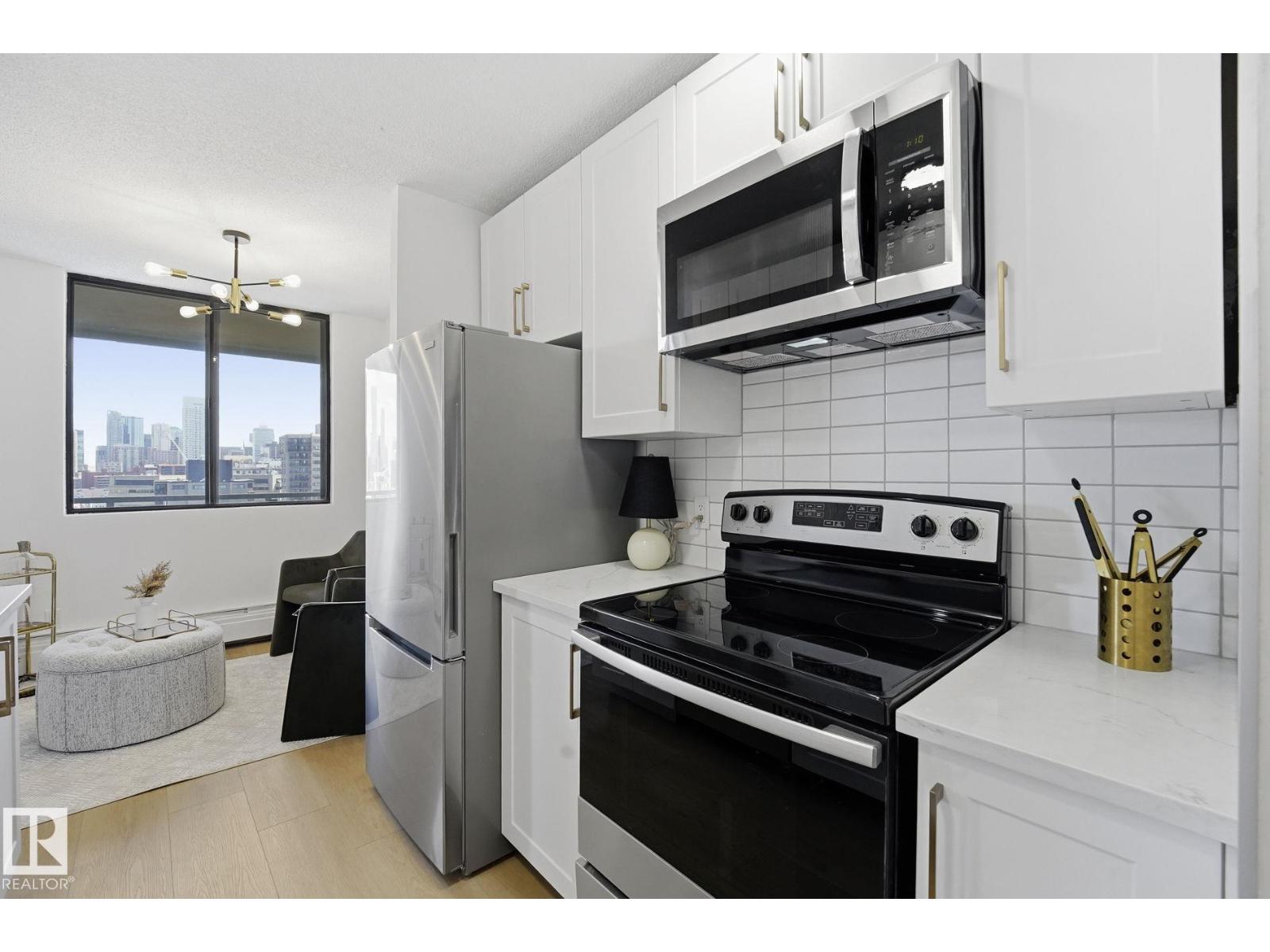 #1404 10160 115 ST NW - 7