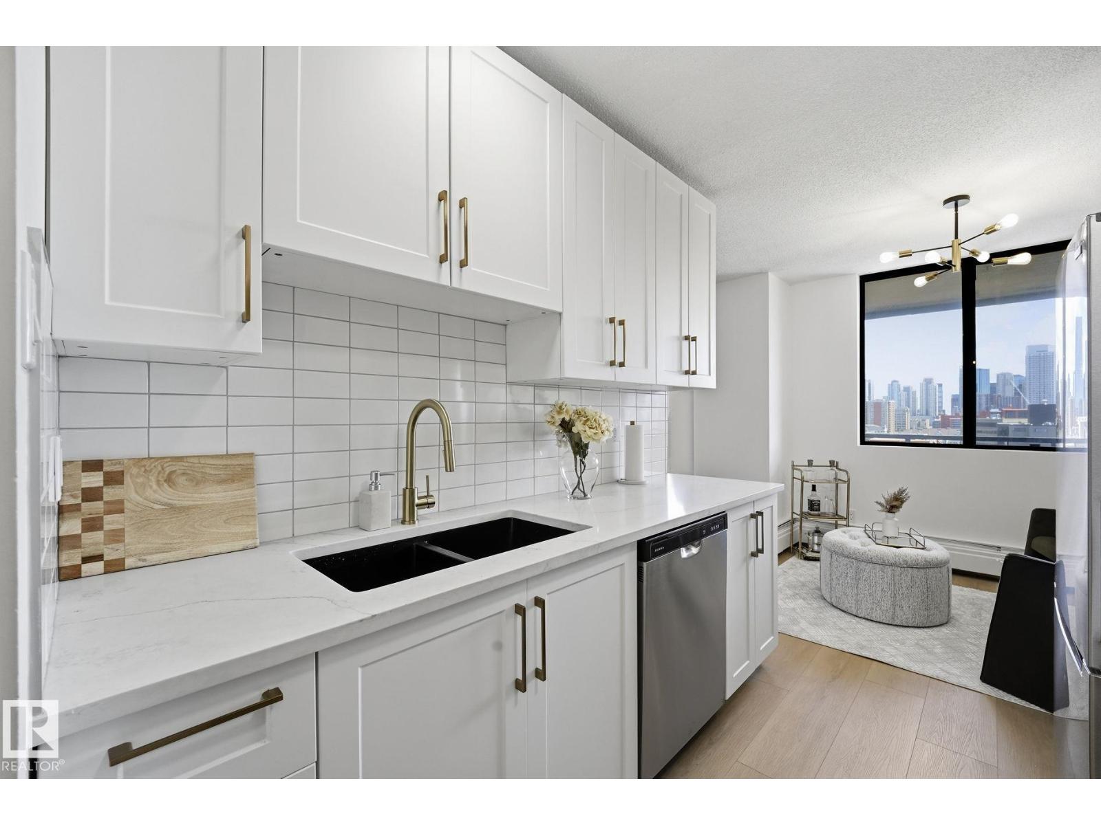 #1404 10160 115 ST NW - 9