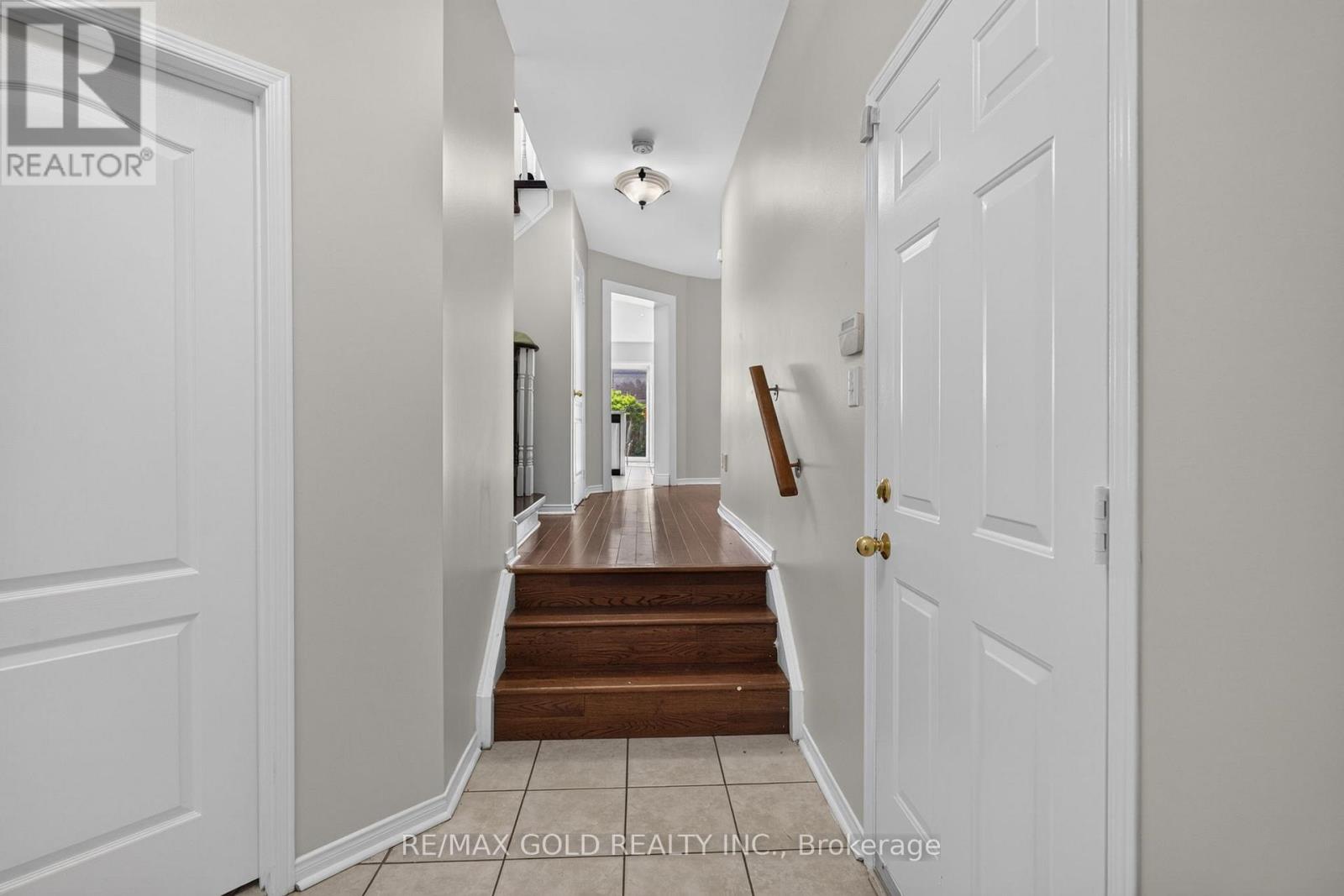 40 DUNURE CRESCENT - 4