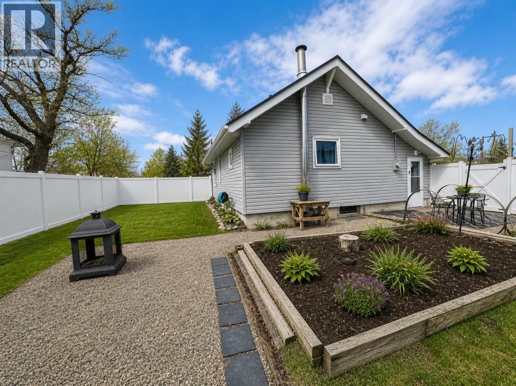 132 8 Avenue - 14