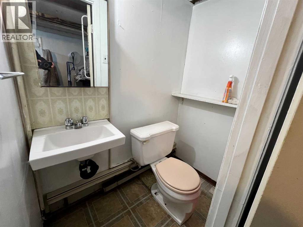 132 8 Avenue - 12