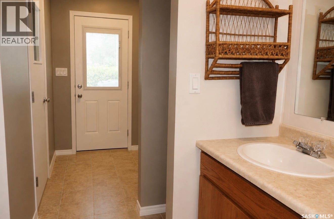 407 7th AVENUE E - 16