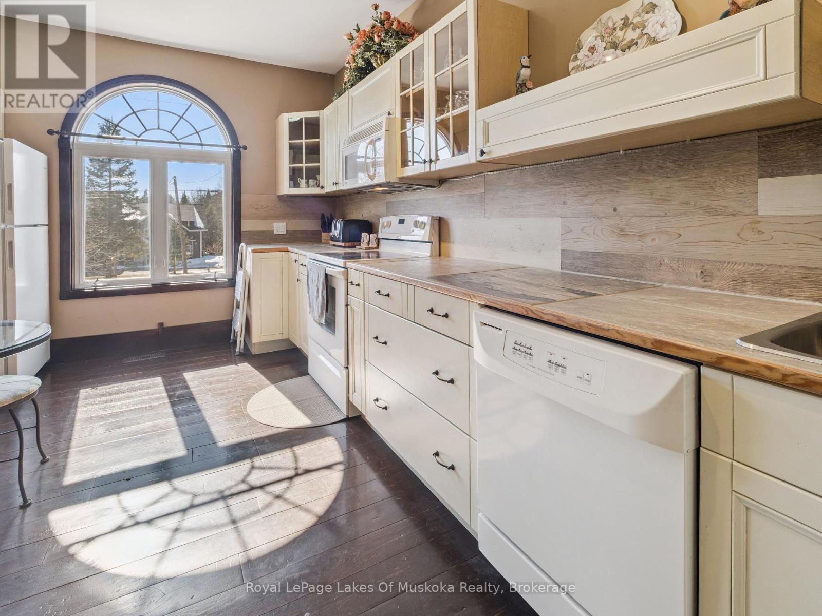 1441 CEDAR LANE - Image 31