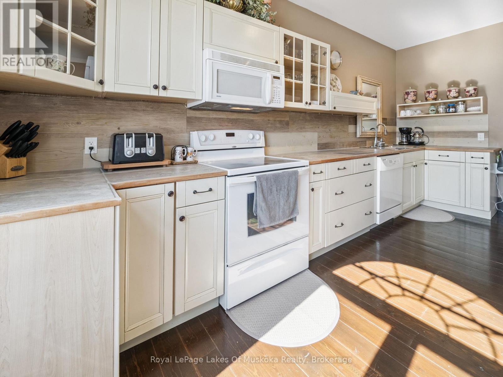 1441 CEDAR LANE - Image 33