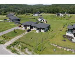 17 Ch. De La Péninsule, #b, Val Des Monts, QC J8N5J2 Photo 41