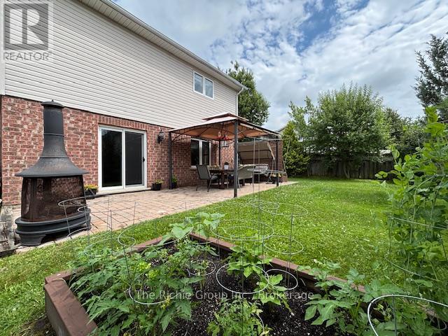 624 CEDAR STREET W - Image 38