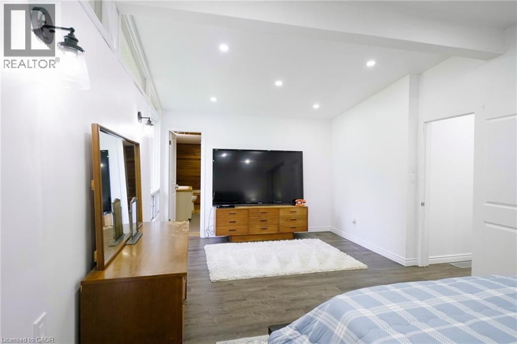 560 CRANE Court - 22