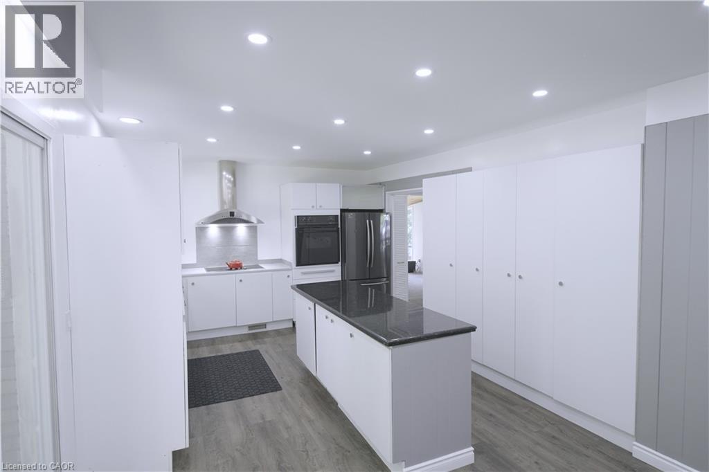 560 CRANE Court - 9