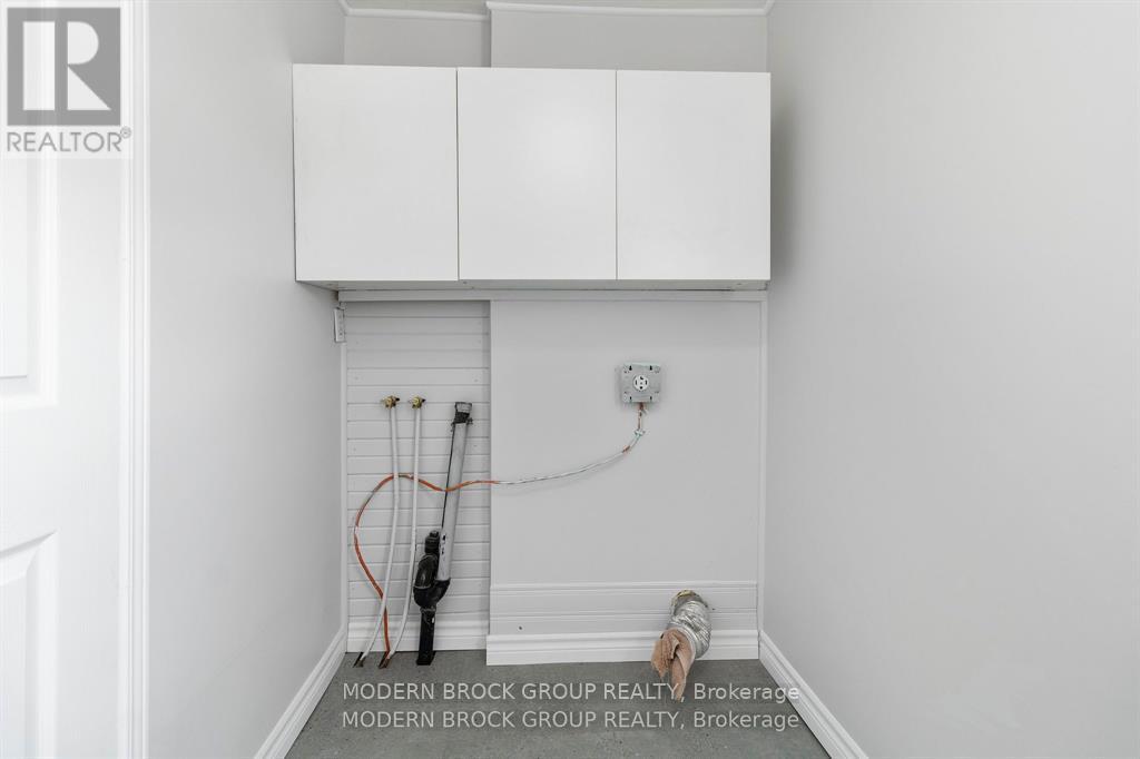 96 BROCK STREET - 19