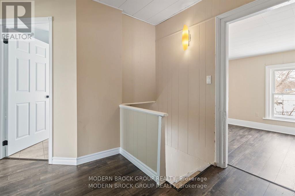 96 BROCK STREET - 21