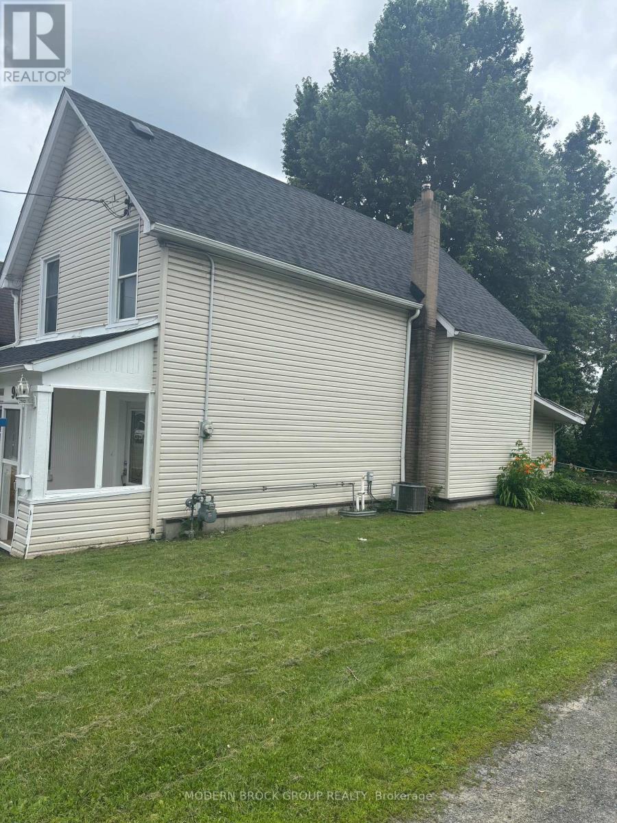 96 BROCK STREET - 3