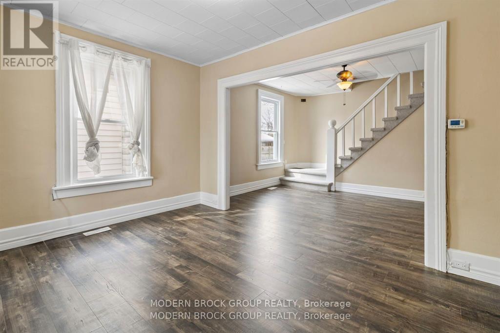 96 BROCK STREET - 7