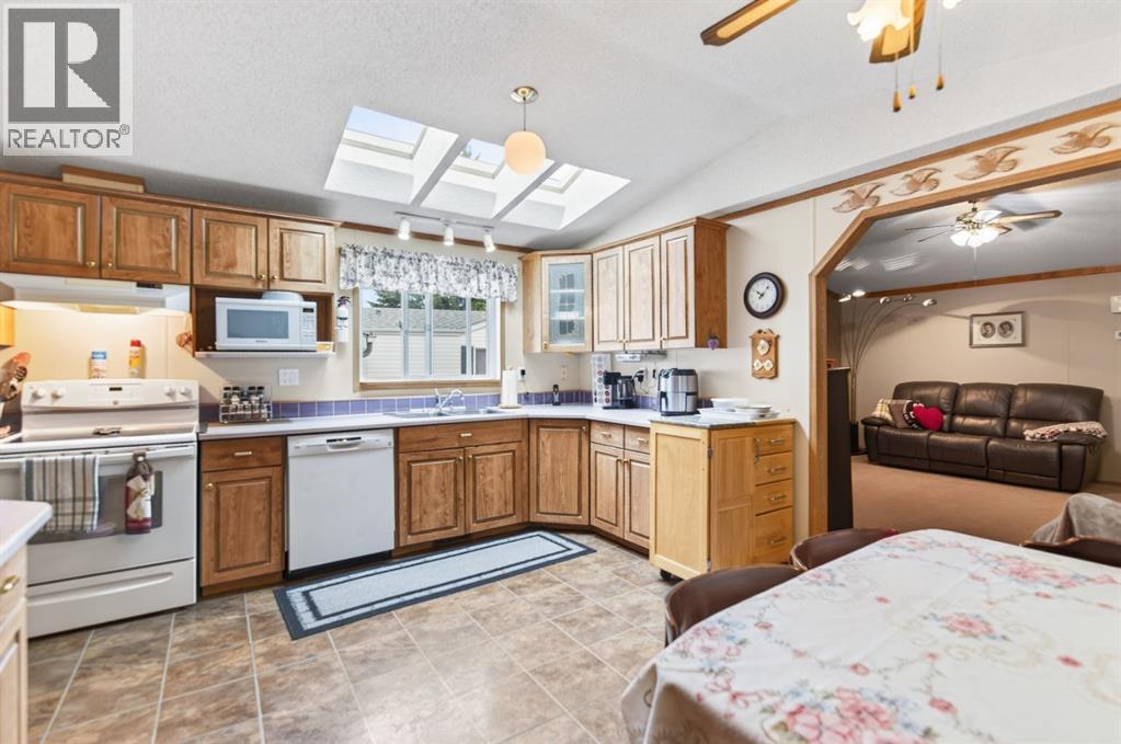 Listing photo – 325, 37534 England Way, Rural Red Deer County