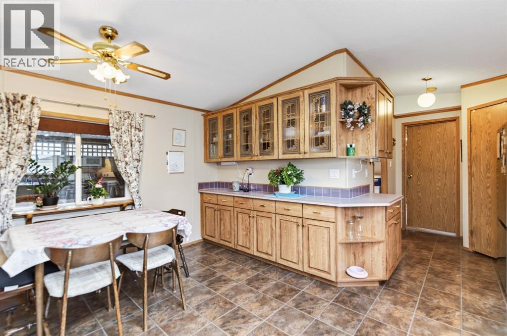 Listing photo – 325, 37534 England Way, Rural Red Deer County