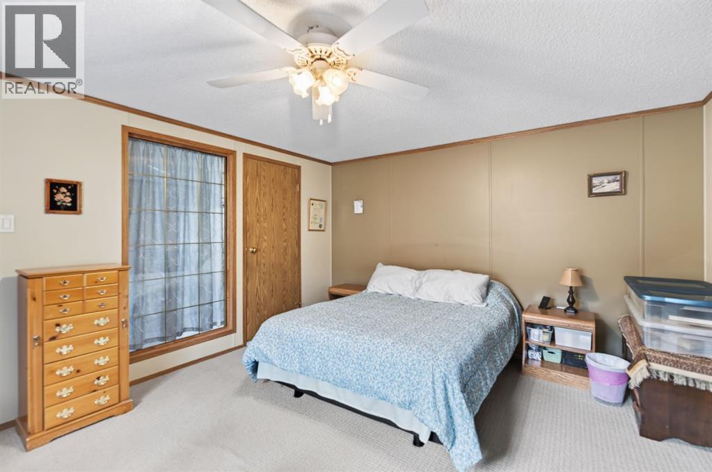 Listing photo – 325, 37534 England Way, Rural Red Deer County